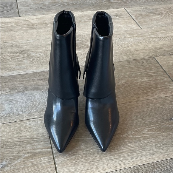Nine West Shoes - Nine West Bazie3 Black Pointy Toe Ankle Boots Size 7.5